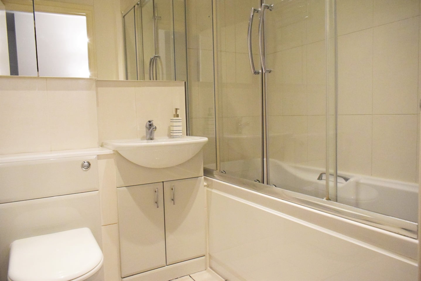 2 Bed Flat, Coke Street, E1 photo 5