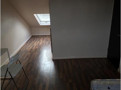 Room in a Shared House, Melbourne Road, E17