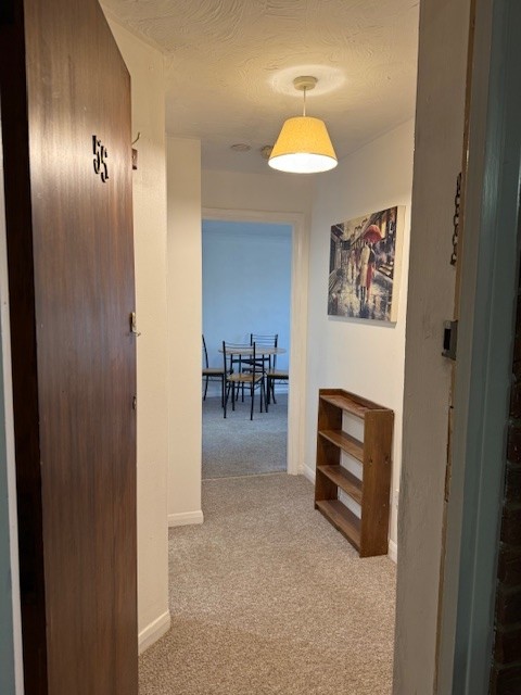 Reading - 1 Bed Flat, Tippett Rise, RG2 - To Rent Now for £1,000.00 p/m
