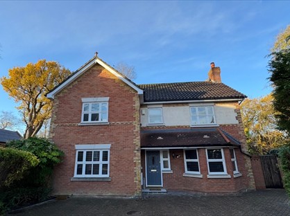 4 Bed Detached House, Whitehall Lane, IG9