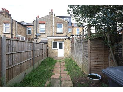 Studio Flat, Clarence Road, N15
