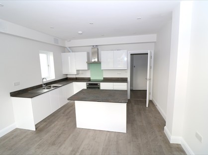 1 Bed Flat, Hastings Road, TW3