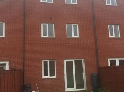 4 Bed Terraced House, Oakworth Close, TF1