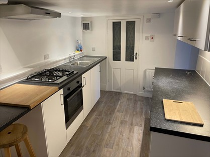 1 Bed Flat, Mount Pleasant Rd, TQ5