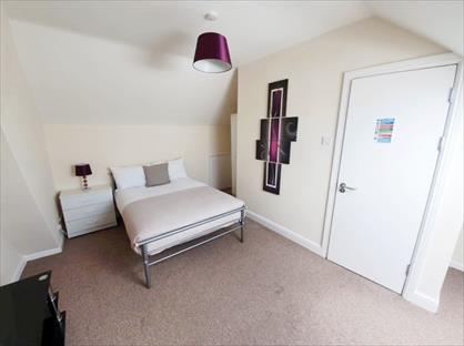 Room in a Shared House, York Road, NG20