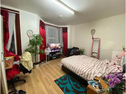 Room in a Shared House, Shelley Avenue, E12