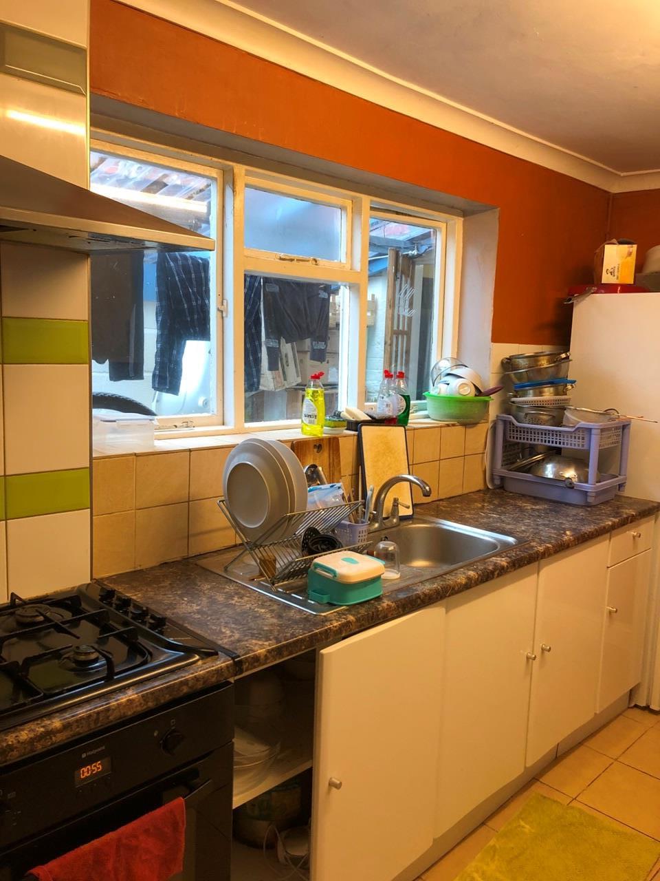 Additional image 2 of Room in a Shared House, Cricket Road, OX4, N1 7GU