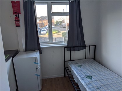 Studio Flat, Union Road, UB5