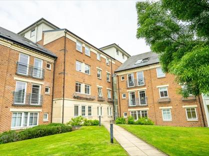2 Bed Flat, Fulford Place, YO10