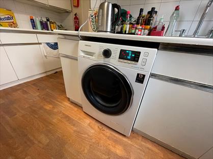 Room in a Shared Flat, Shadwell, E1