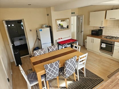 5 Bed Semi-Detached House, Elmbridge Road, B44