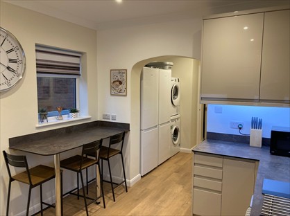 Room in a Shared House, Arnold Road, GU21