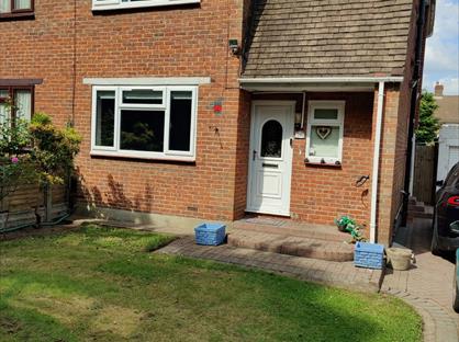 3 Bed Semi-Detached House, Bridle Road, CR0