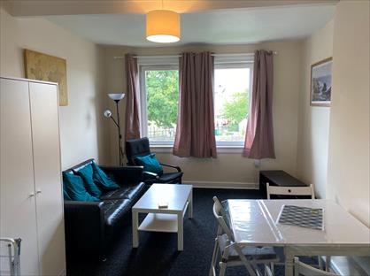 2 Bed Flat, Stevenson Drive, EH11