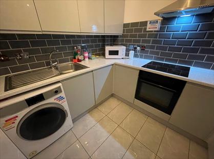 2 Bed Flat, Cricklewood Broadway, NW2