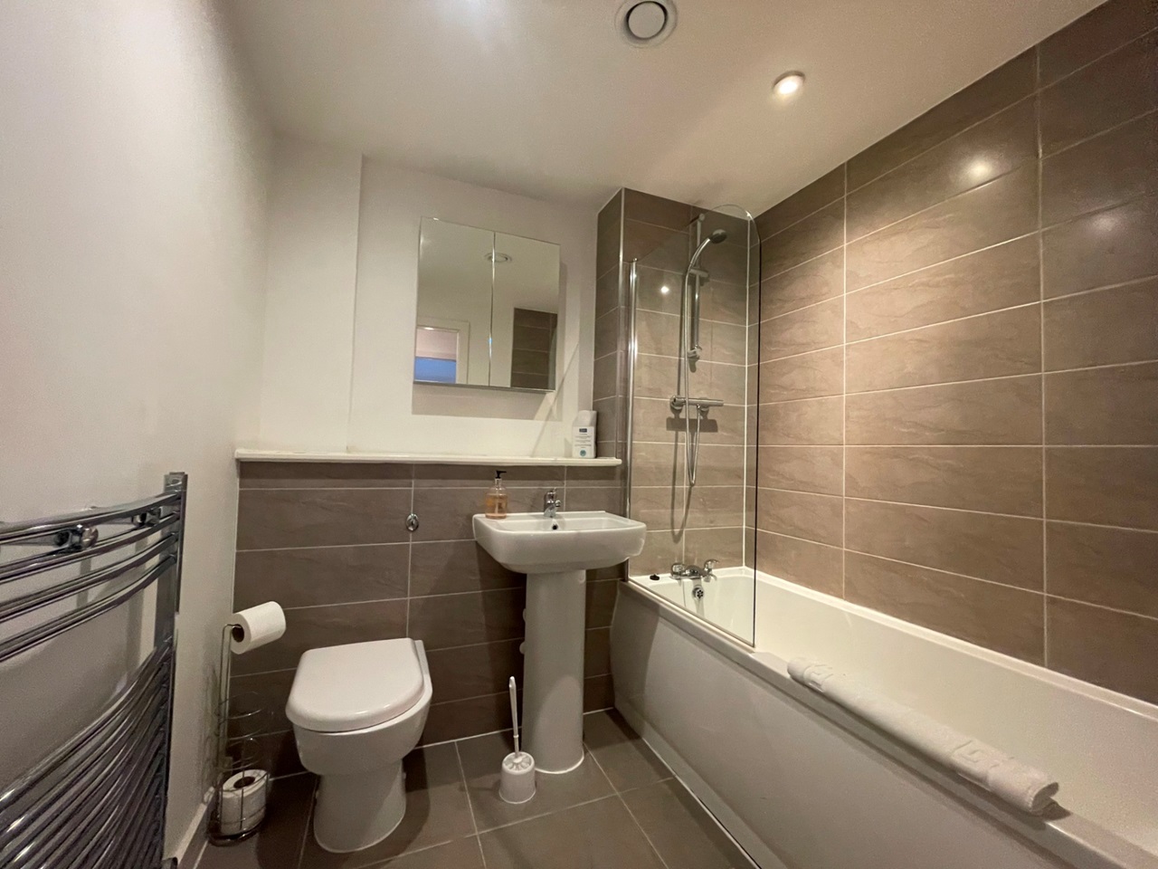 Additional image 3 of 1 Bed Flat, Lydia Ann Street, L1, N1 7GU