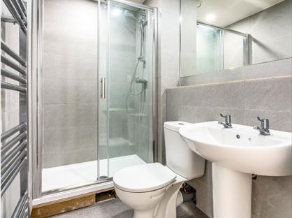 3 Bed Flat, St. Catherines Court, SO23