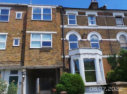 2 Bed Flat, Queens Drive, N4
