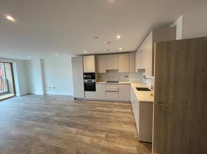 2 Bed Flat, High Road, NW10