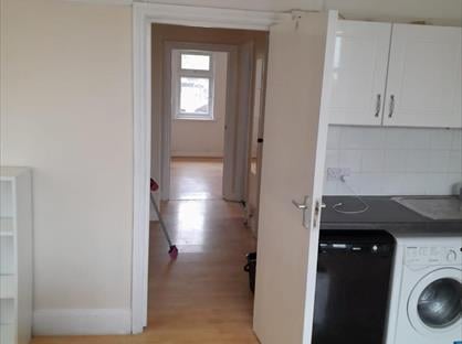 2 Bed Flat, Hillside Avenue, HA9