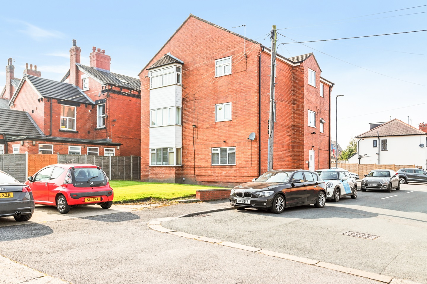 Leeds 2 Bed Flat, Roman Court, LS8 To Rent Now for £750.00 p/m