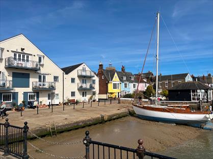 3 Bed Flat, Quay Street, CO7