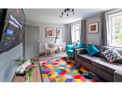 Room in a Shared House, Players Avenue, WR14