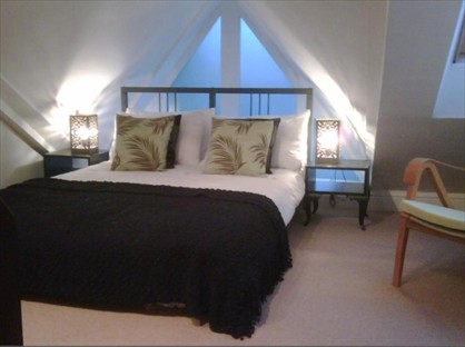 Room in a Shared House, Byron Avenue, SM1