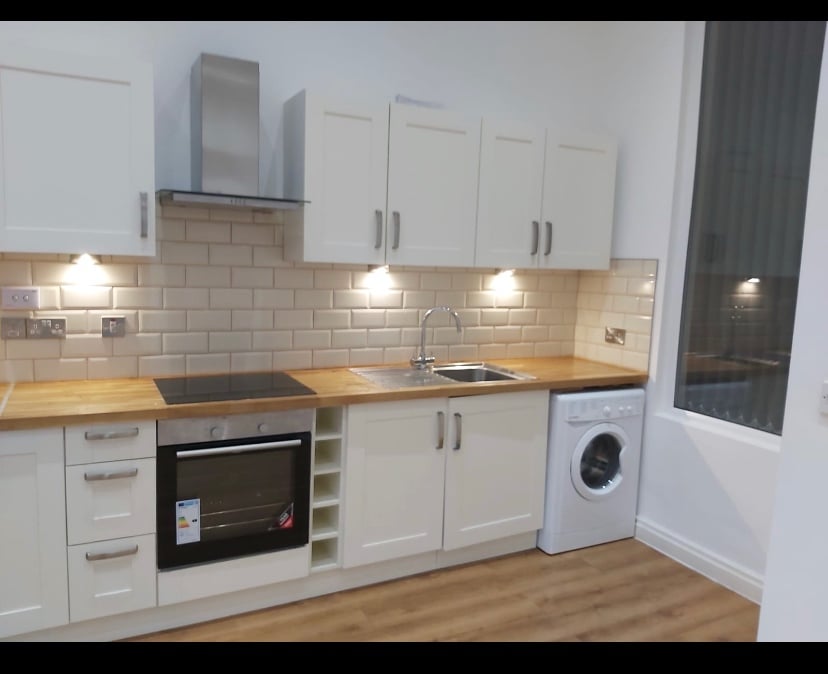 1 Bed Flat, Rufford Road, L6