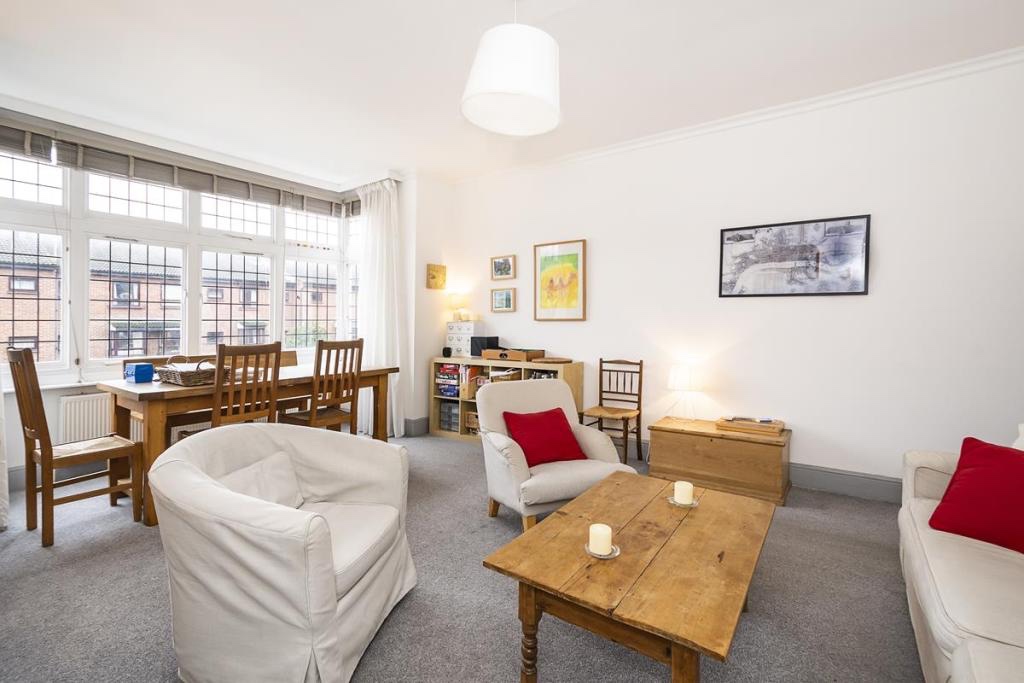 Surbiton 2 Bed Flat, Cadogan Road, KT6 To Rent Now for £1,750.00 p/m