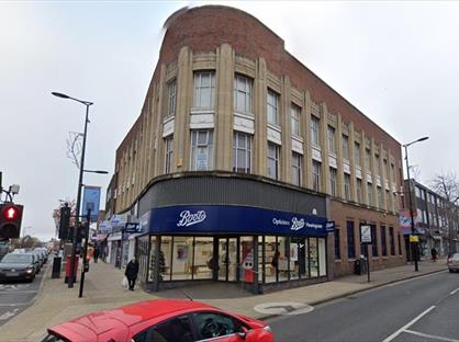 2 Bed Flat, Above, RM11