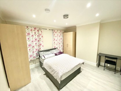 3 Bed End Terrace, Longfellow Road, ME7