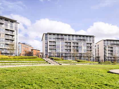1 Bed Flat, Langley Walk, B15