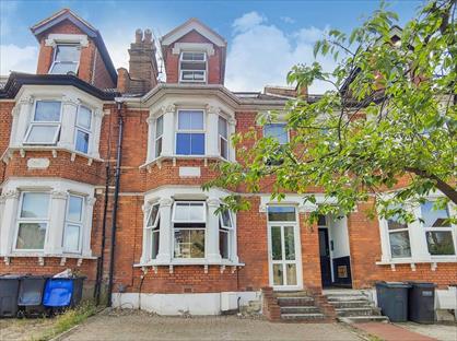 6 Bed Terraced House, Temple Road, CR0