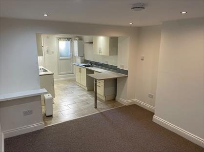 1 Bed Flat, Grange Road, CT11
