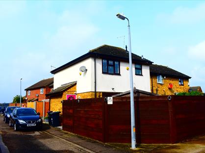 1 Bed Semi-Detached House, Havenside, SS3