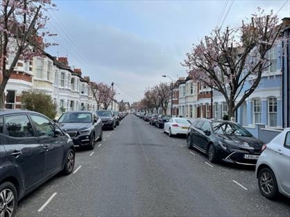 2 Bed Maisonette, Petley Road, W6