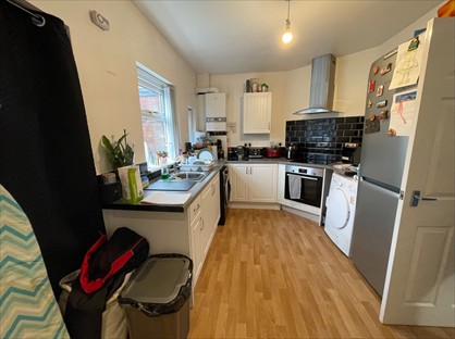 3 Bed Semi-Detached House, Woodnorton Road, B65