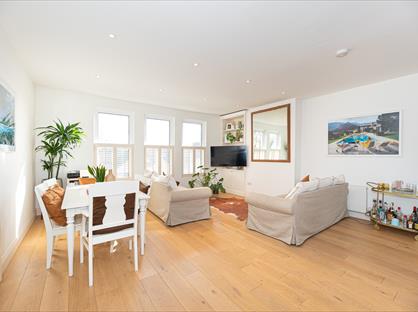3 Bed Maisonette, Wandsworth Bridge Road, SW6