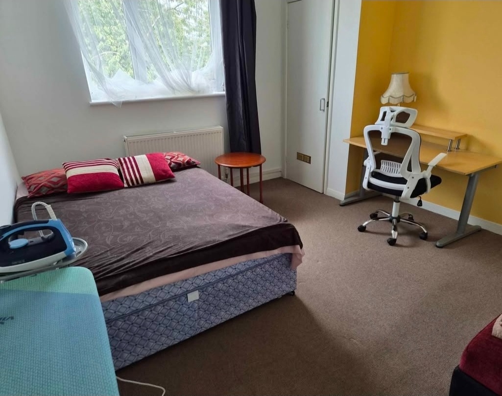 Room in a Shared Flat, West Pilton Rise, EH4