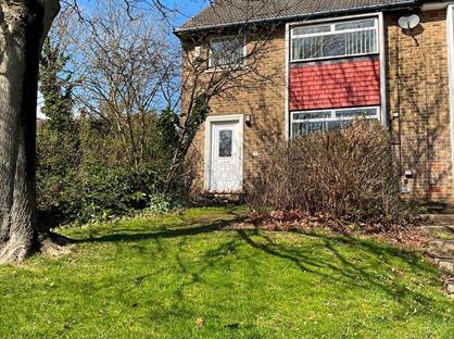 3 Bed Semi-Detached House, Manor Way, SR8