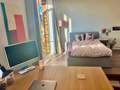 Room in a Shared Flat, Victory Parade, SE18