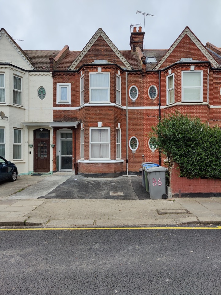London - 3 Bed Flat, Hanover Road, NW10 - To Rent Now for £2,100.00 p/m
