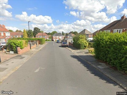 3 Bed Semi-Detached House, Renishaw Avenue, S60