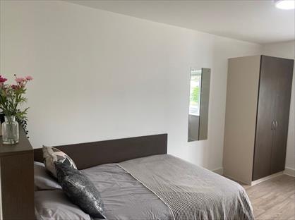 2 Bed Flat, Neuadd Y Castell, LL57