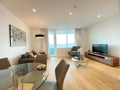 1 Bed Flat, Lombard Wharf, SW11