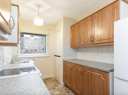 2 Bed Flat, Lethamhill Place, G33