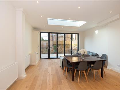 3 Bed Maisonette, Munster Road, SW6