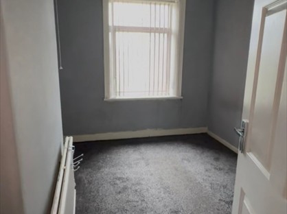 3 Bed Terraced House, South View Terrace, WF13