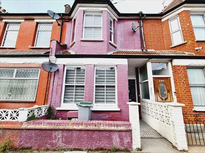 4 Bed Terraced House, Rosebery Ave, N17